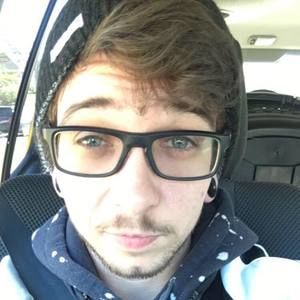 Meet your Posher, Levi